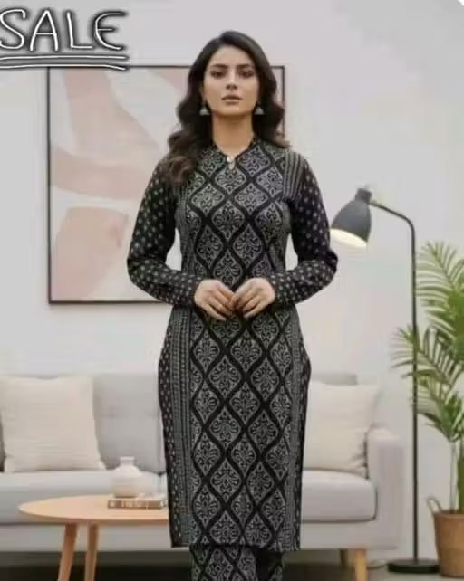 Woollen Kurti , Black pilazo