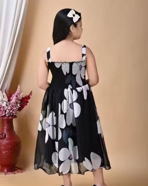 Baby girl kids frock - Image 4