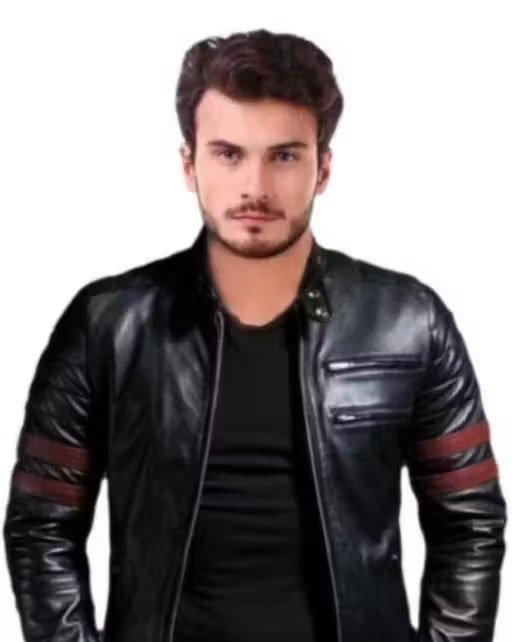 Stylish Leather jacket Black leather jacket Rider jacket Waterproof jacket leather comfy black Jacket zip jacket Fashionable jacket Modern fashionable jacket Classic jacket Funky Zip Both for Men women girls boys Pure leather jacket Bikers jacket open front Jacket soft jacket Comfortable size Jacket